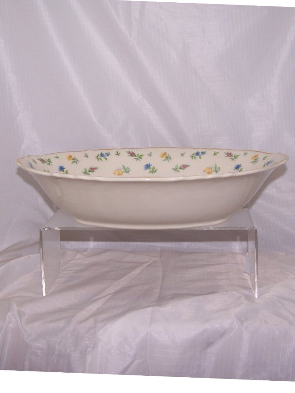 9" Oval Vegetable Bowl Suzanne by SYRACUSE